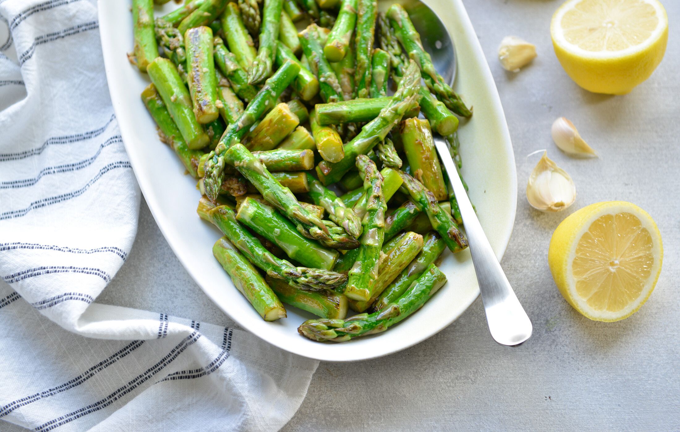 SAUTÉED ASPARAGUS WITH LEMON GARLIC-2